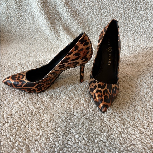 Katy Perry Collections Animal Print Heels 🐅 - Picture 4 of 6